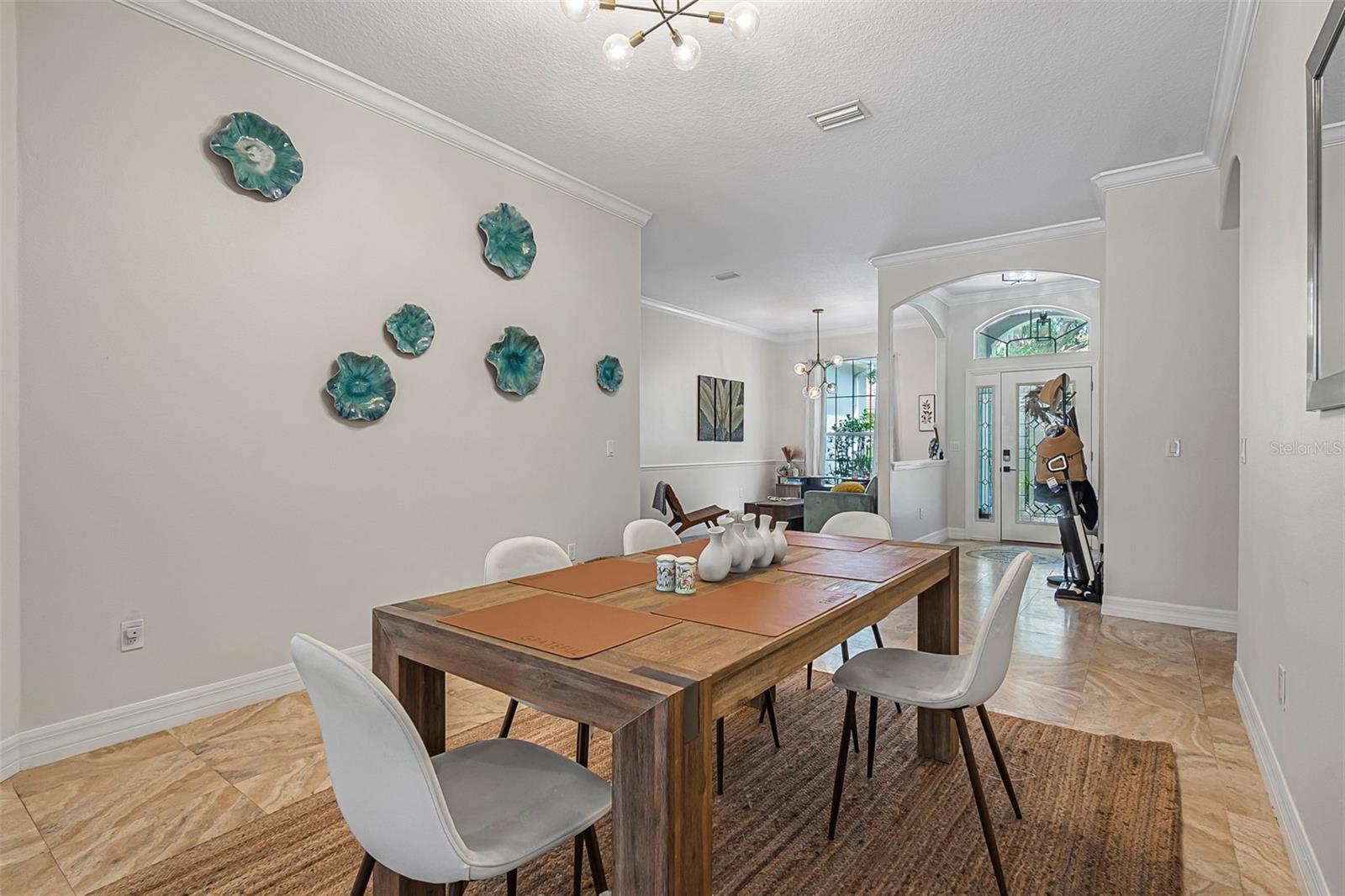 Image 9 of 82 For 45 Saint Andrews Court
