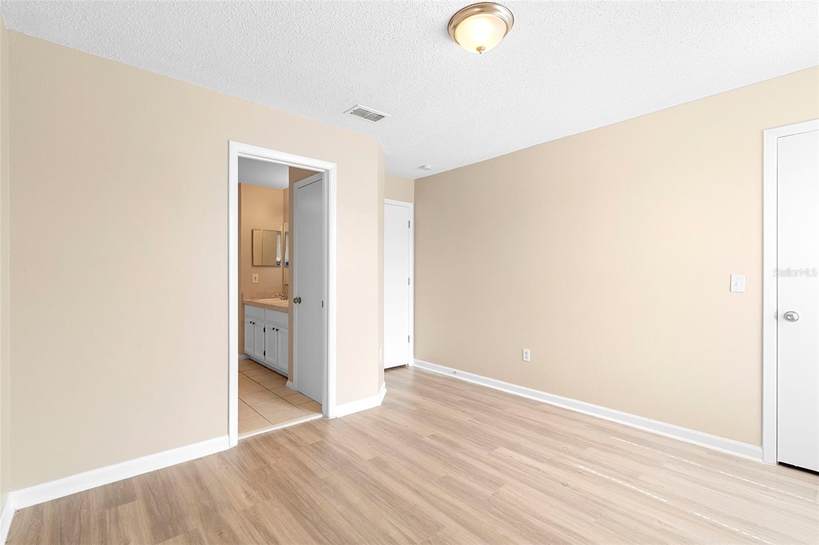 Image 33 of 63 For 2708 Smithfield Drive