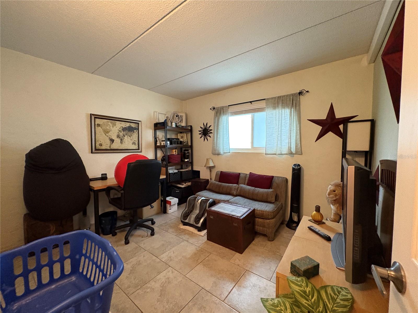 Image 12 of 20 For 411 Halifax Avenue 208