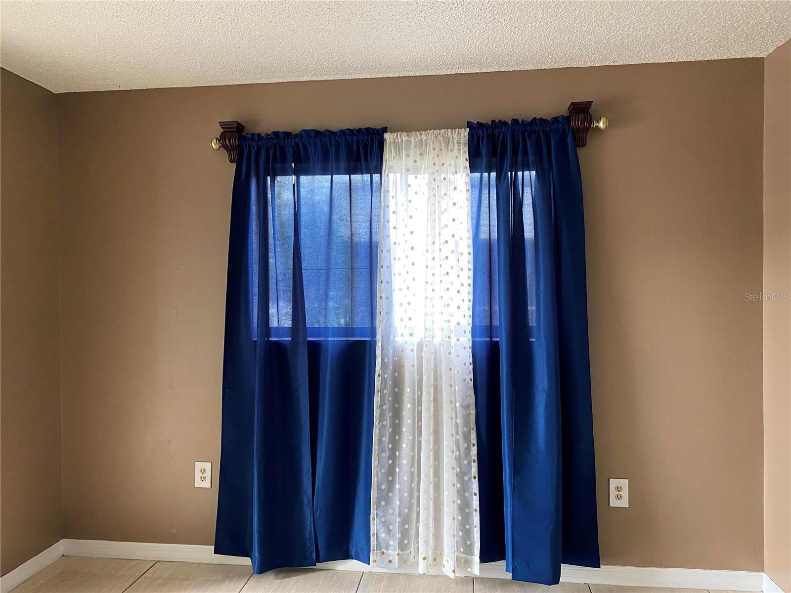 Image 12 of 20 For 2565 Oak Park Way 213