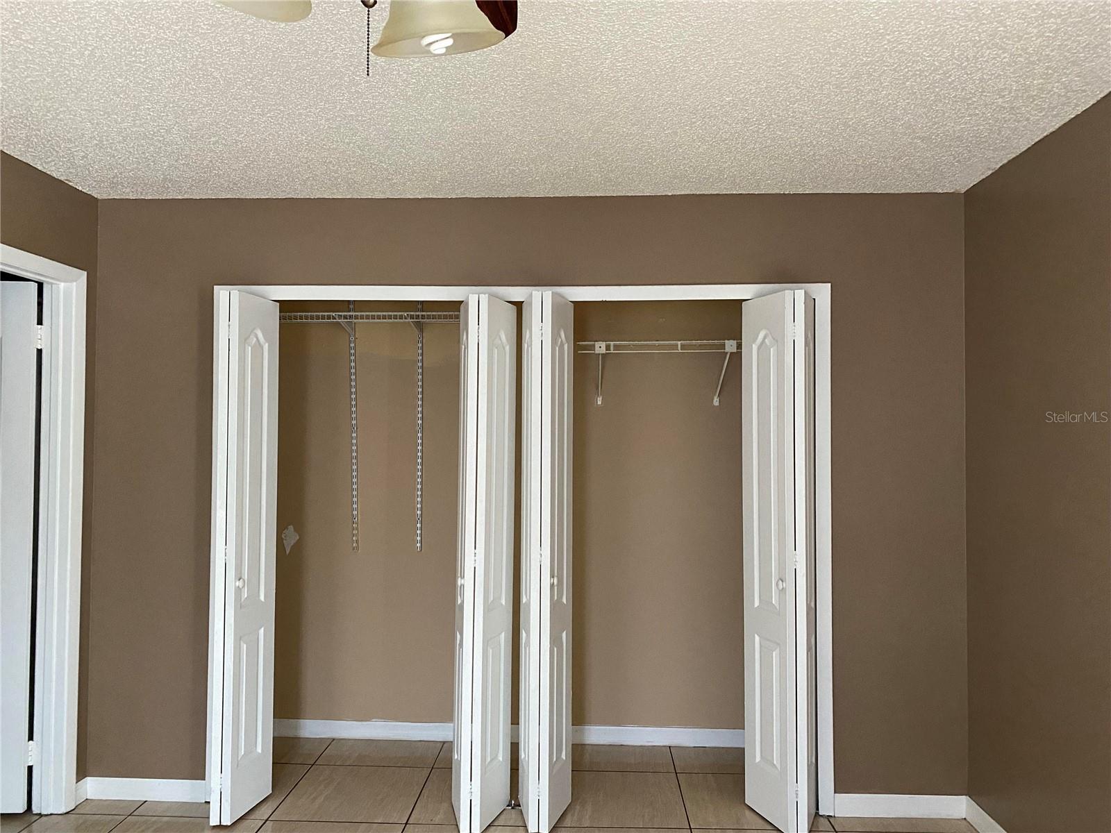 Image 14 of 20 For 2565 Oak Park Way 213
