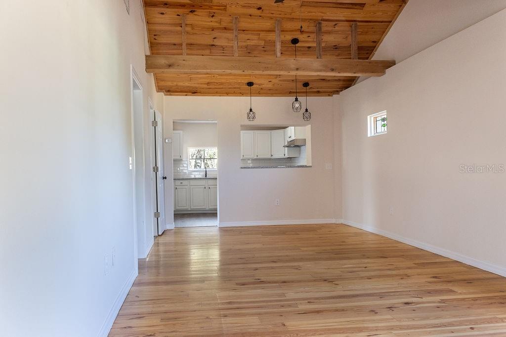 Image 3 of 12 For 210 Winslow Avenue
