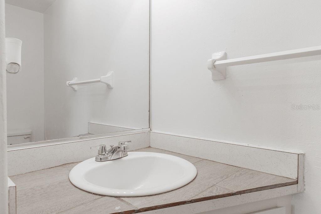 Image 3 of 14 For 1610 Palmetto Avenue 25