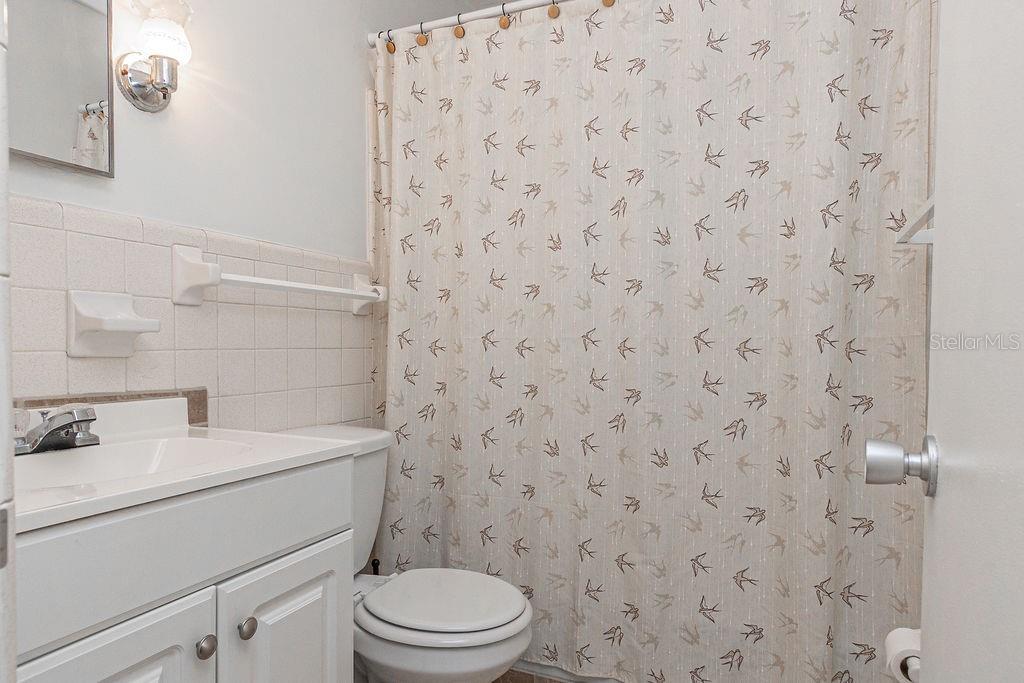 Image 9 of 14 For 1610 Palmetto Avenue 25