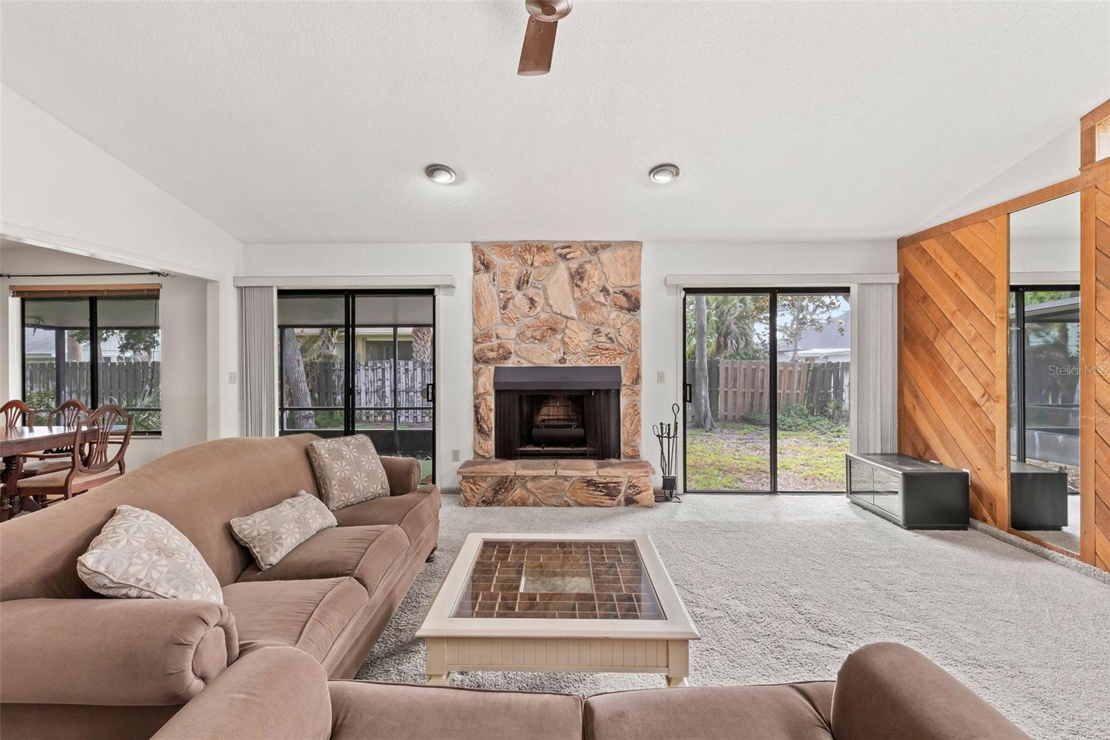 Image 10 of 47 For 1411 Beach Street