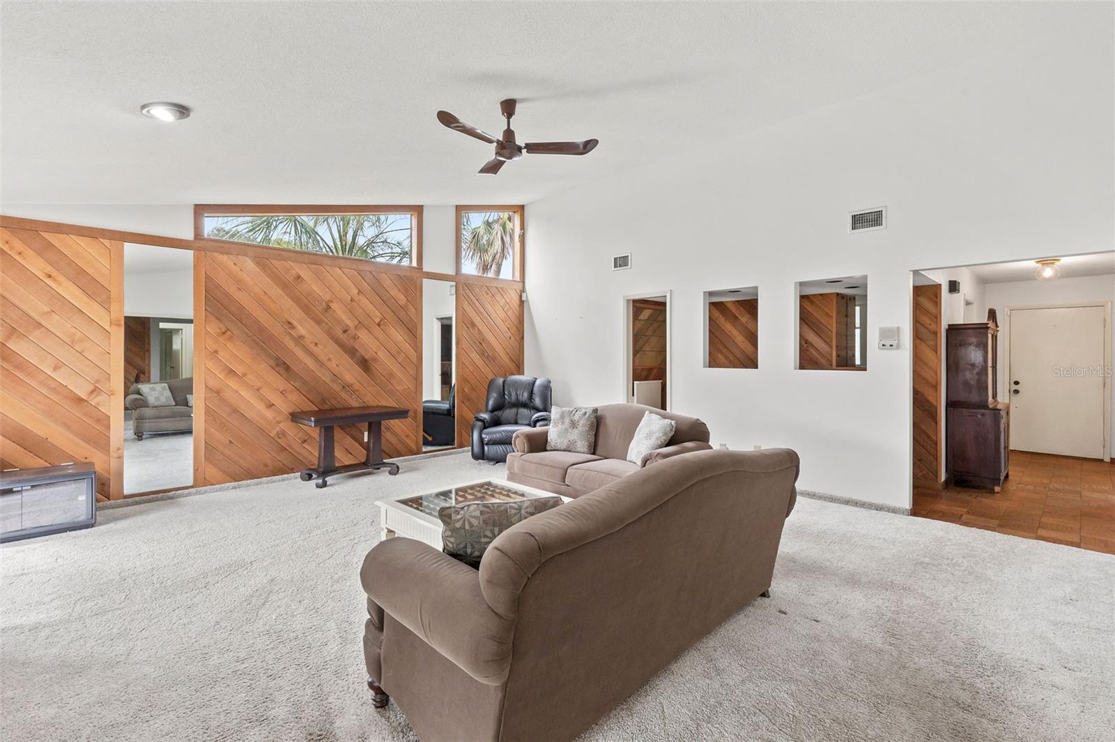Image 14 of 47 For 1411 Beach Street