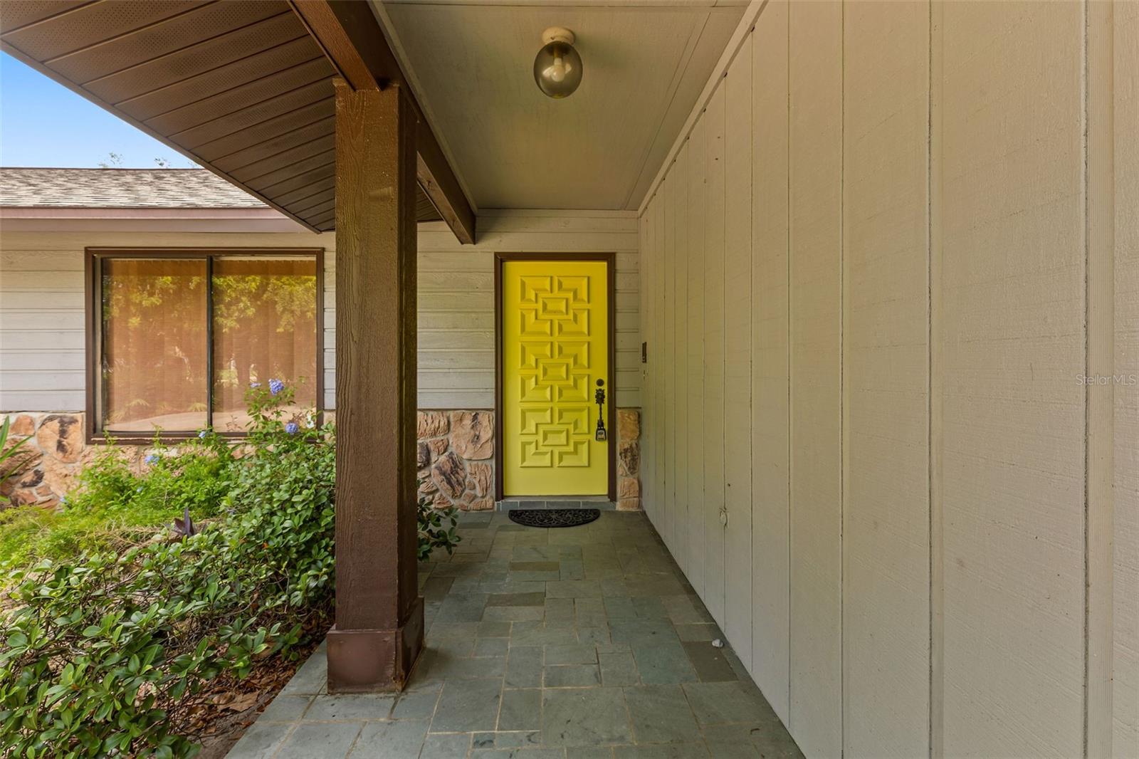 Image 2 of 47 For 1411 Beach Street