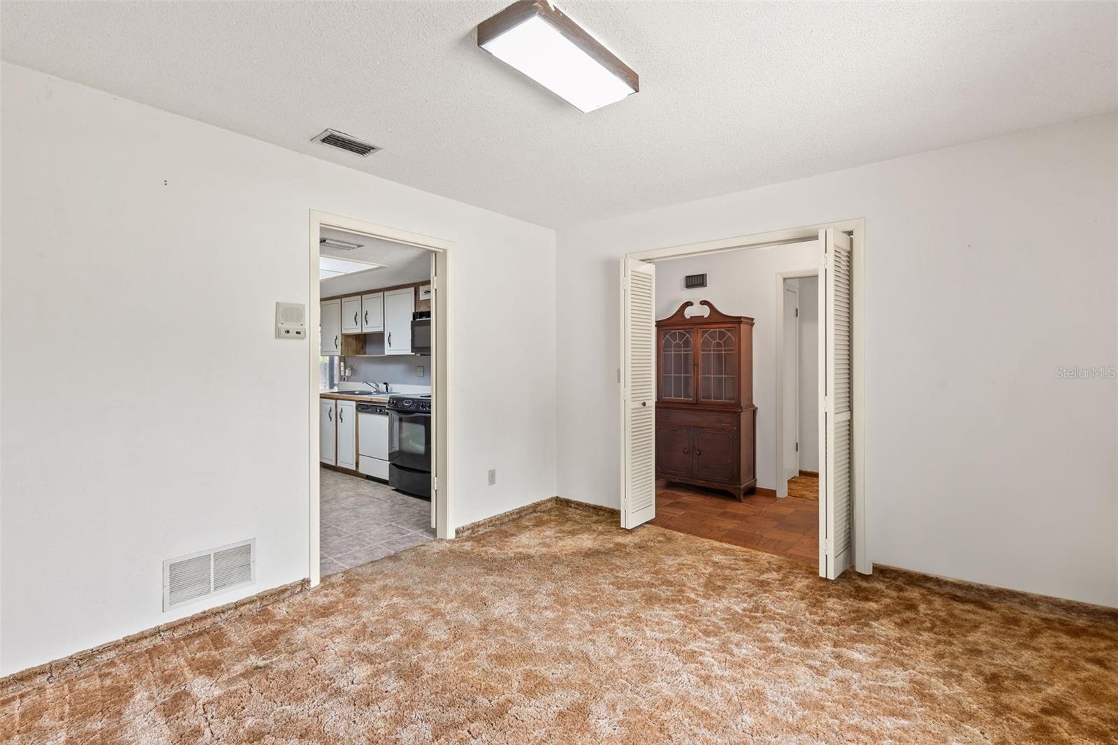 Image 7 of 47 For 1411 Beach Street