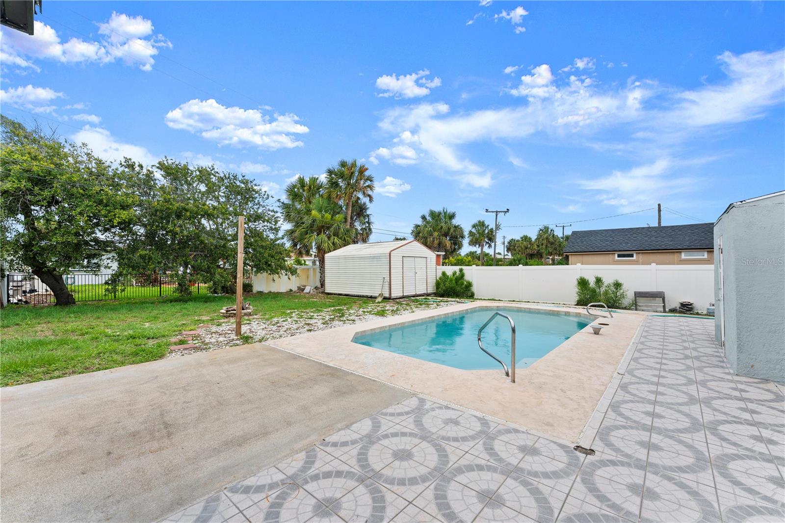 Image 12 of 49 For 1027 Bel Aire Drive