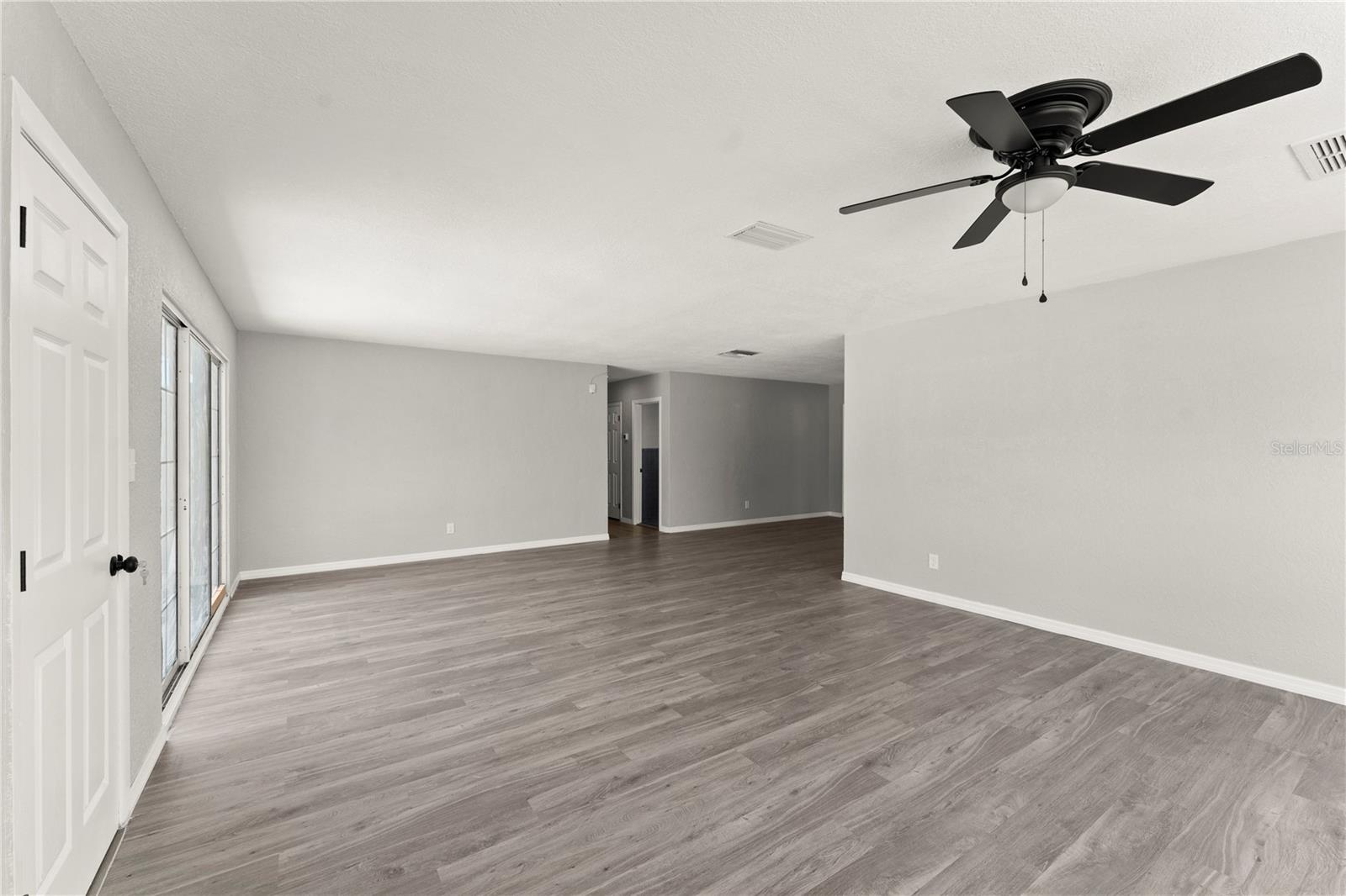 Image 30 of 49 For 1027 Bel Aire Drive