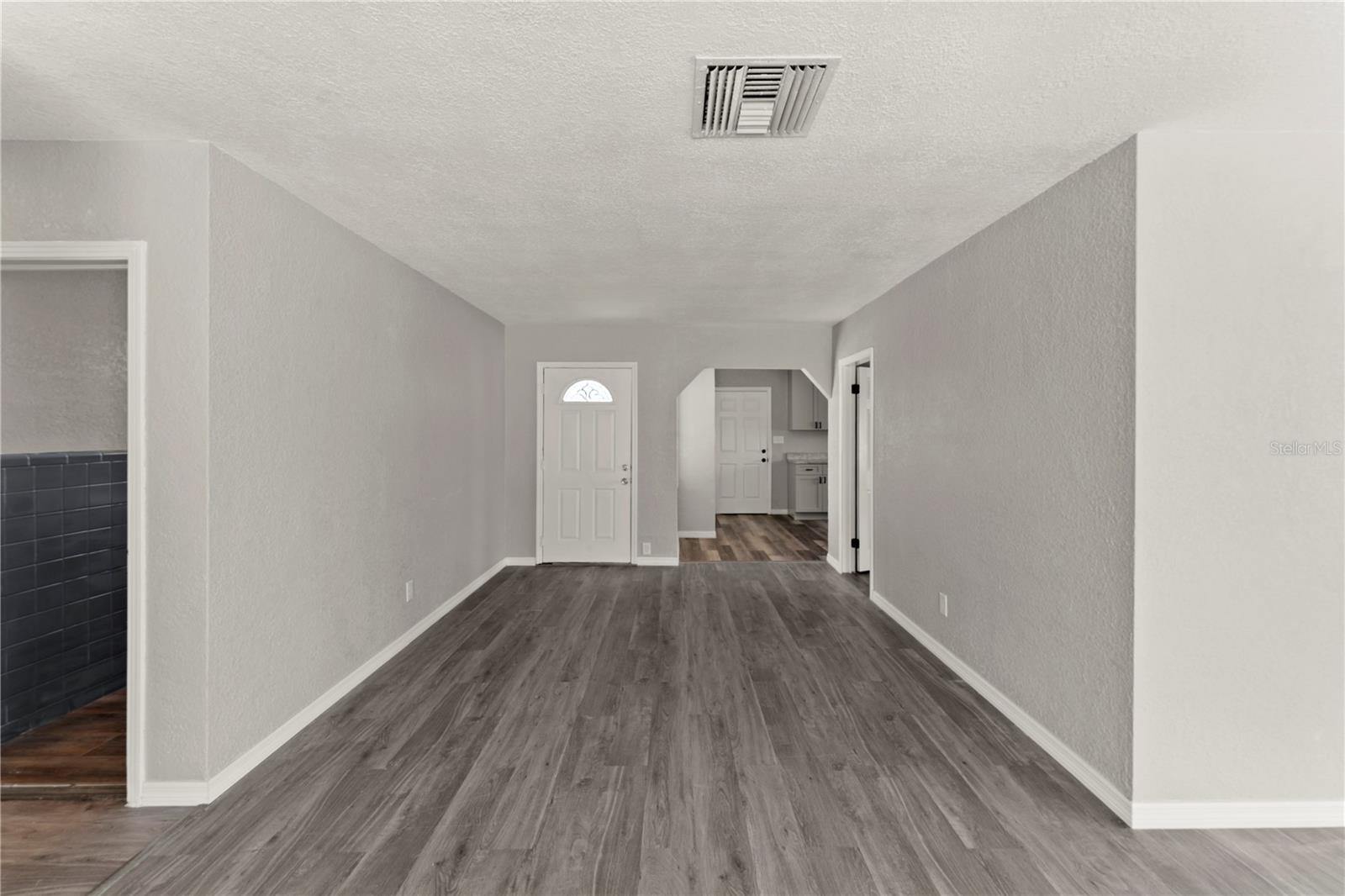 Image 32 of 49 For 1027 Bel Aire Drive
