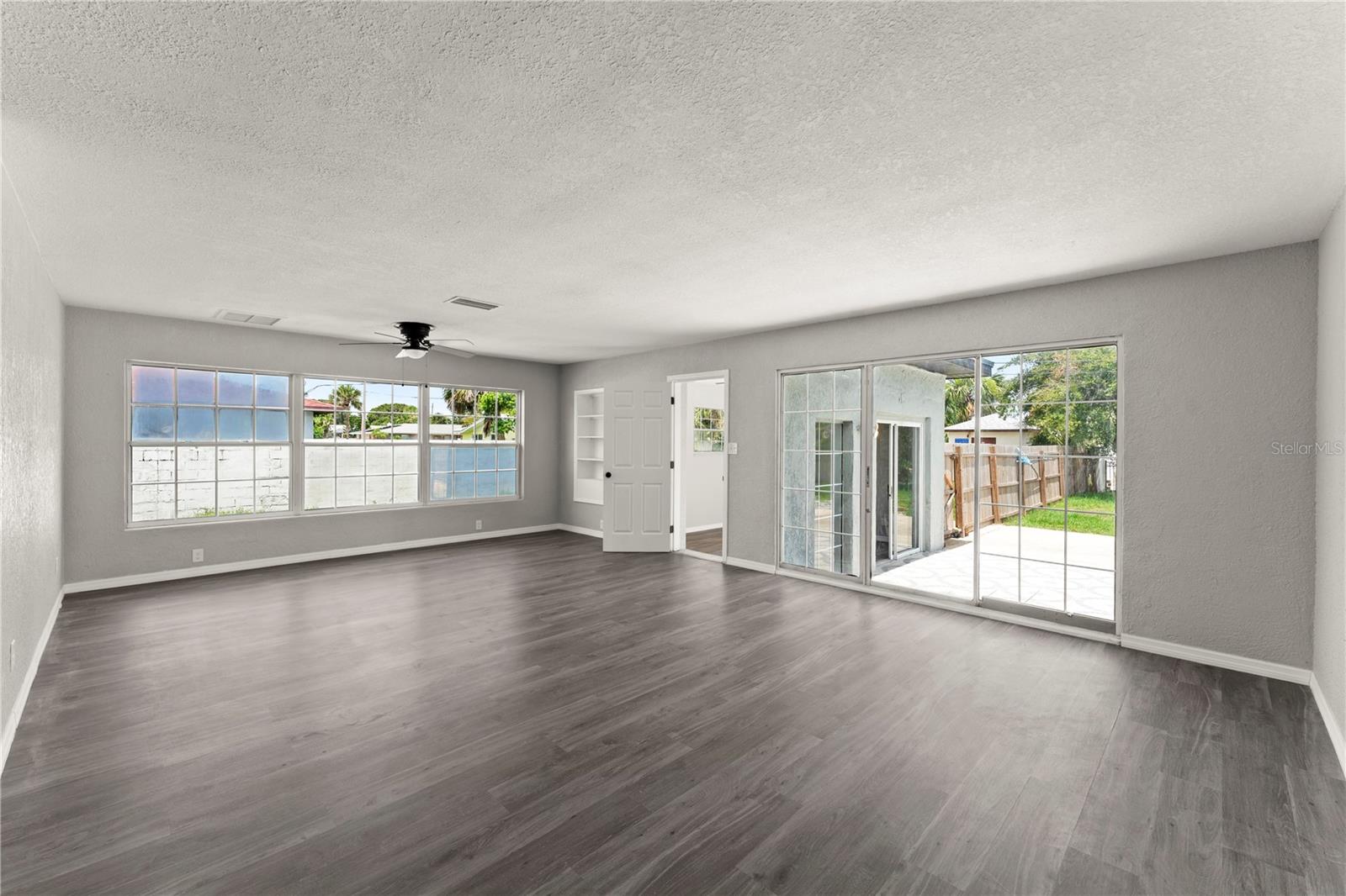 Image 40 of 49 For 1027 Bel Aire Drive