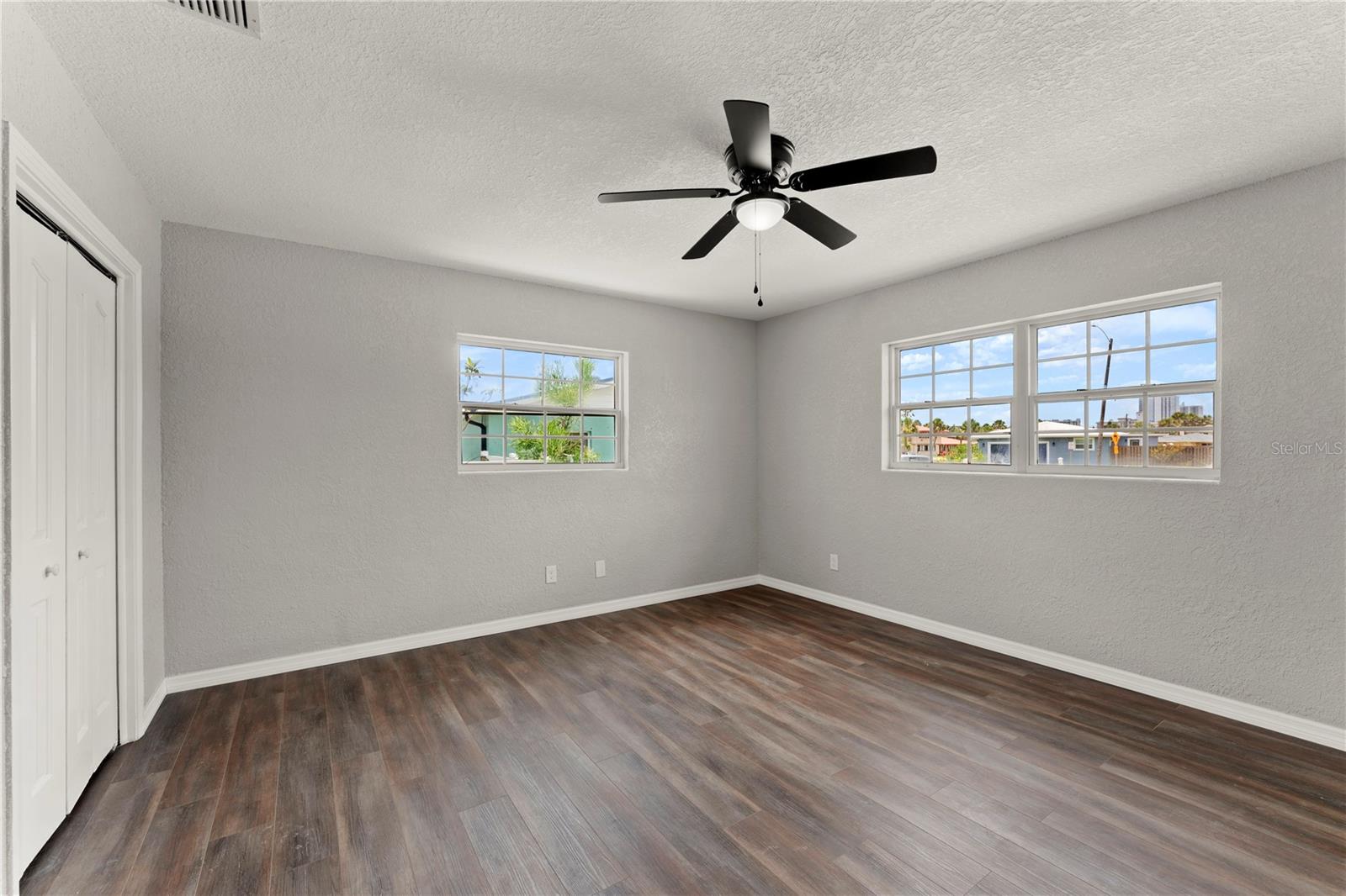 Image 42 of 49 For 1027 Bel Aire Drive