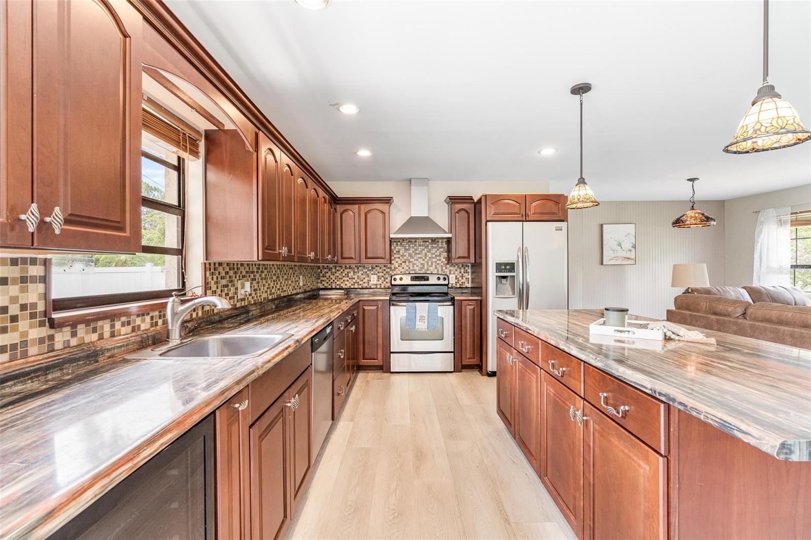 Image 15 of 30 For 2127 3rd Avenue