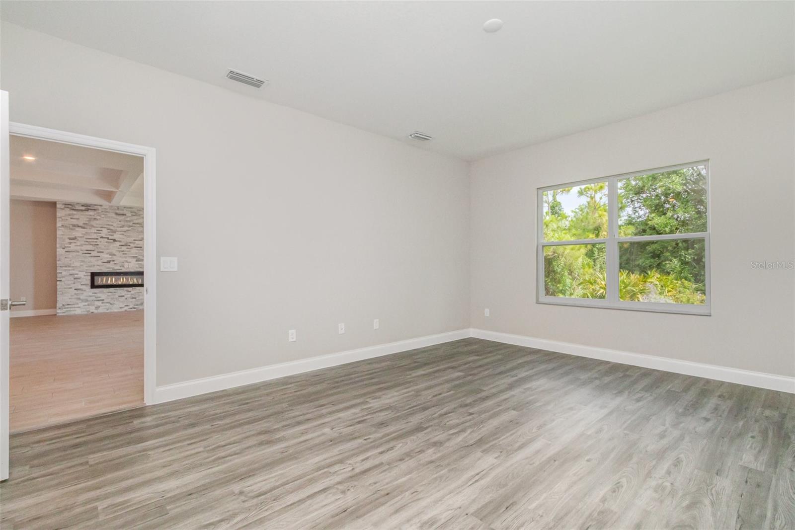 Image 13 of 28 For 14362 San Domingo Boulevard