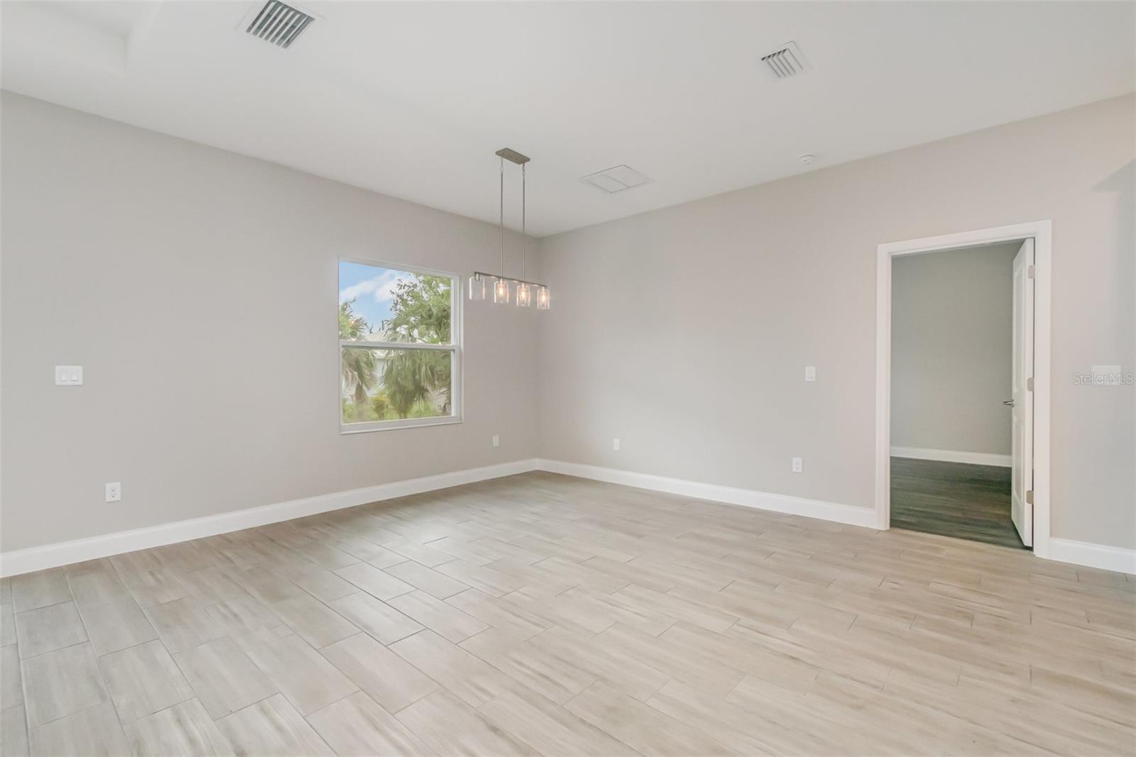 Image 7 of 28 For 14362 San Domingo Boulevard