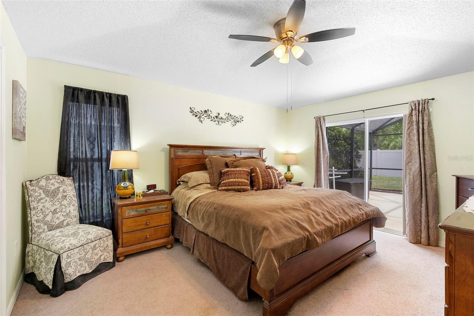 Image 11 of 30 For 824 Casterton Circle