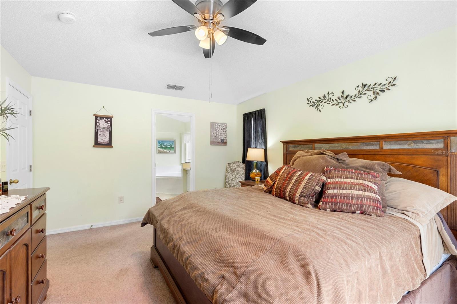 Image 12 of 30 For 824 Casterton Circle