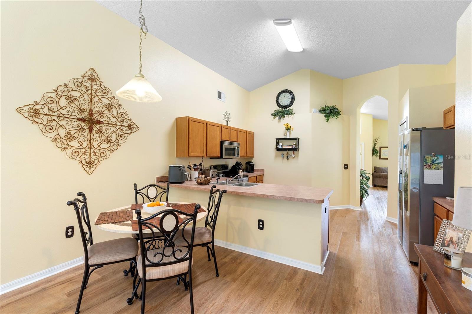 Image 9 of 30 For 824 Casterton Circle