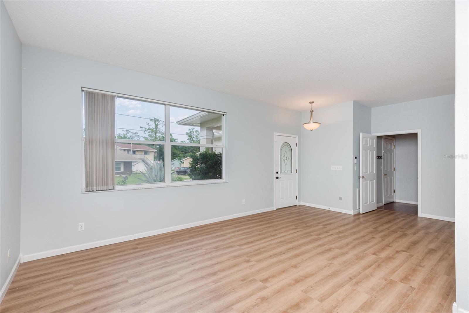 Image 5 of 30 For 5445 Turton Lane
