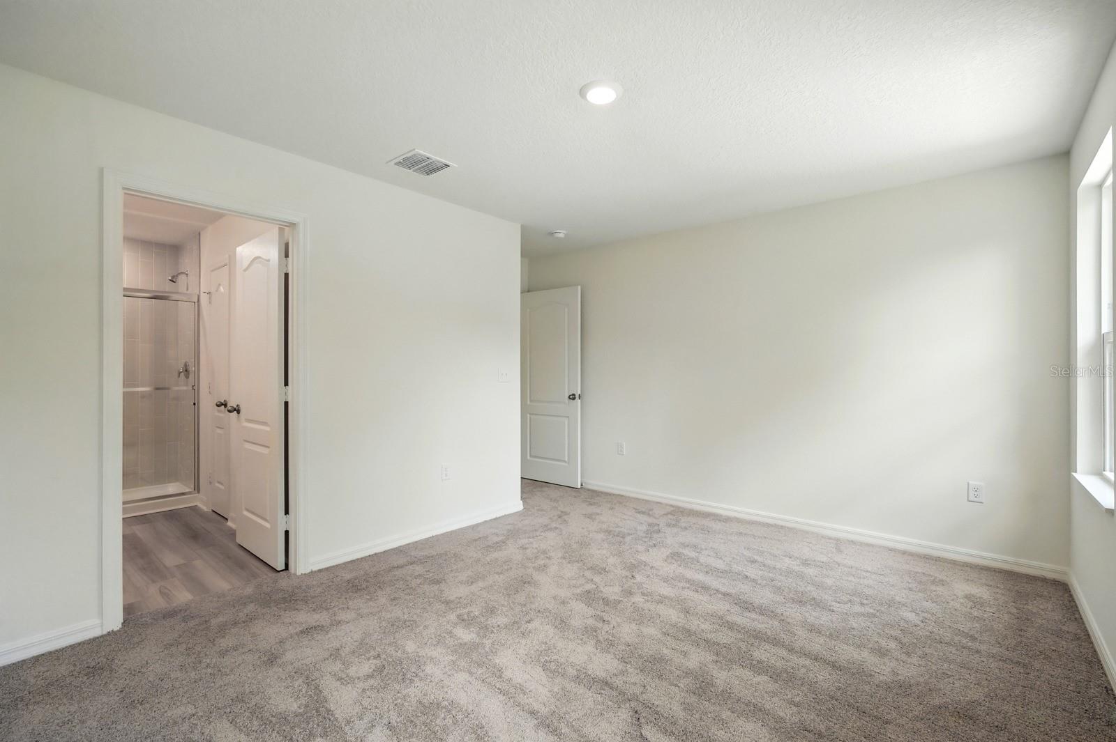 Image 16 of 25 For 1161 Kenway Avenue