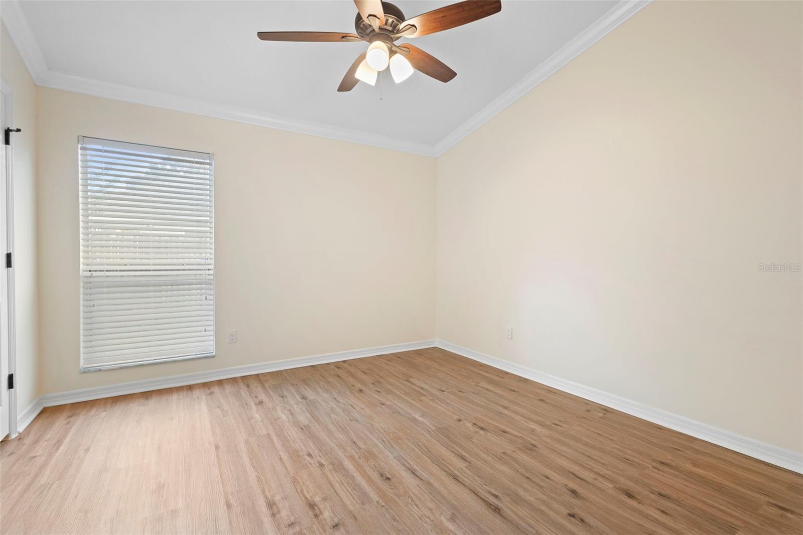 Image 32 of 57 For 2263 Catbriar Way