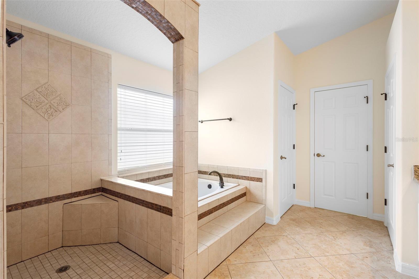 Image 37 of 57 For 2263 Catbriar Way