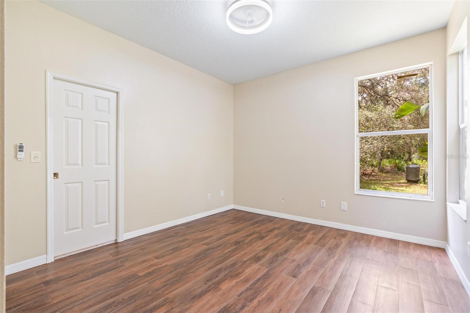 Image 26 of 65 For 11933 Pasco Trails Boulevard