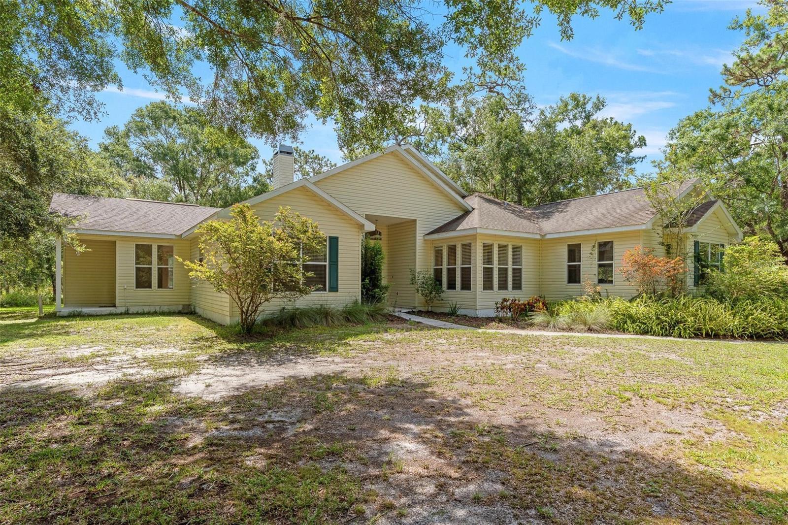 Image 30 of 65 For 11933 Pasco Trails Boulevard