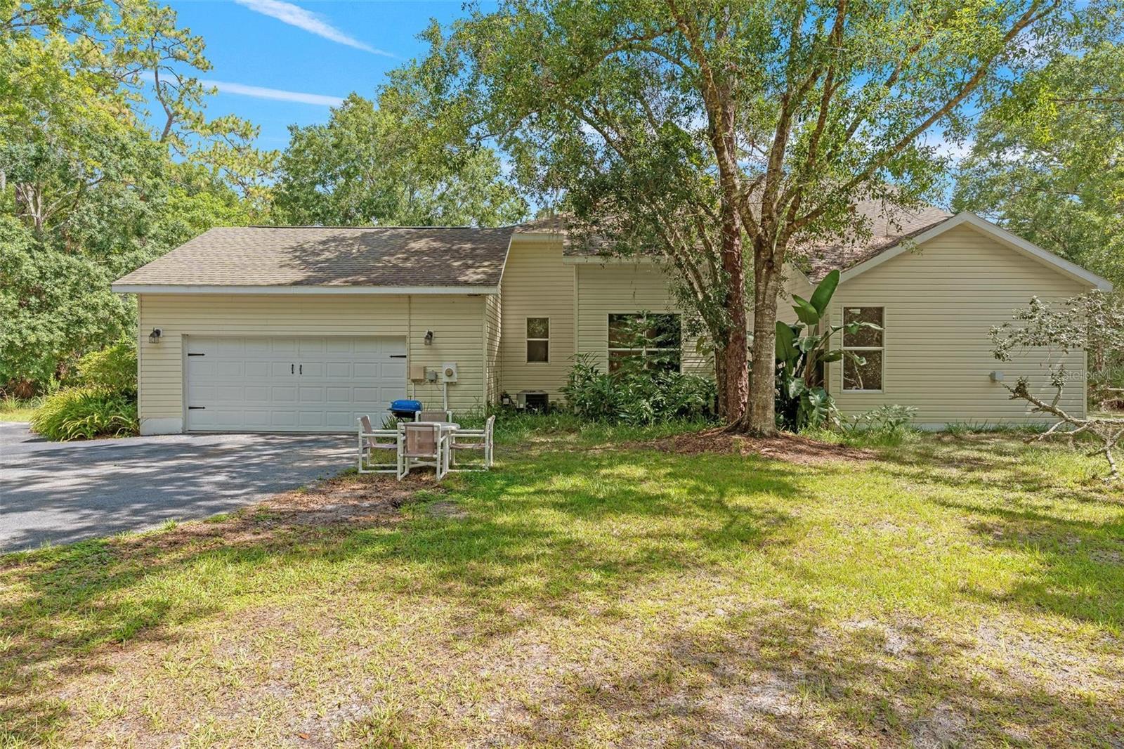 Image 31 of 65 For 11933 Pasco Trails Boulevard
