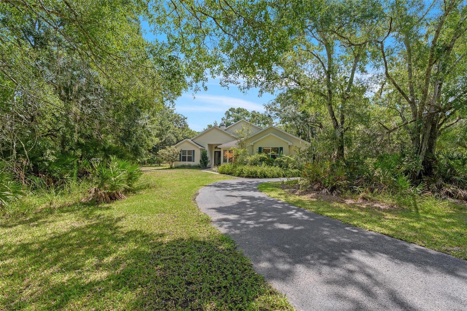 Image 47 of 65 For 11933 Pasco Trails Boulevard