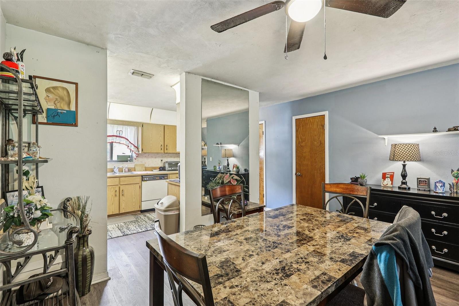 Image 10 of 42 For 903 Deer Springs Road