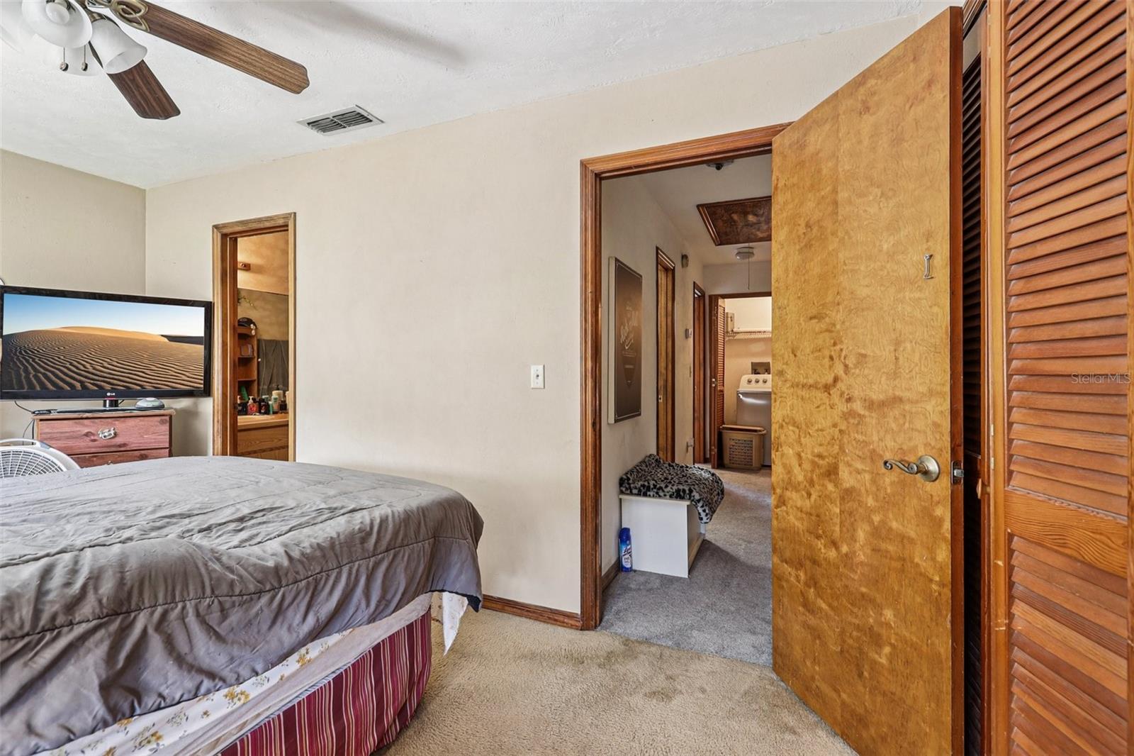 Image 18 of 42 For 903 Deer Springs Road