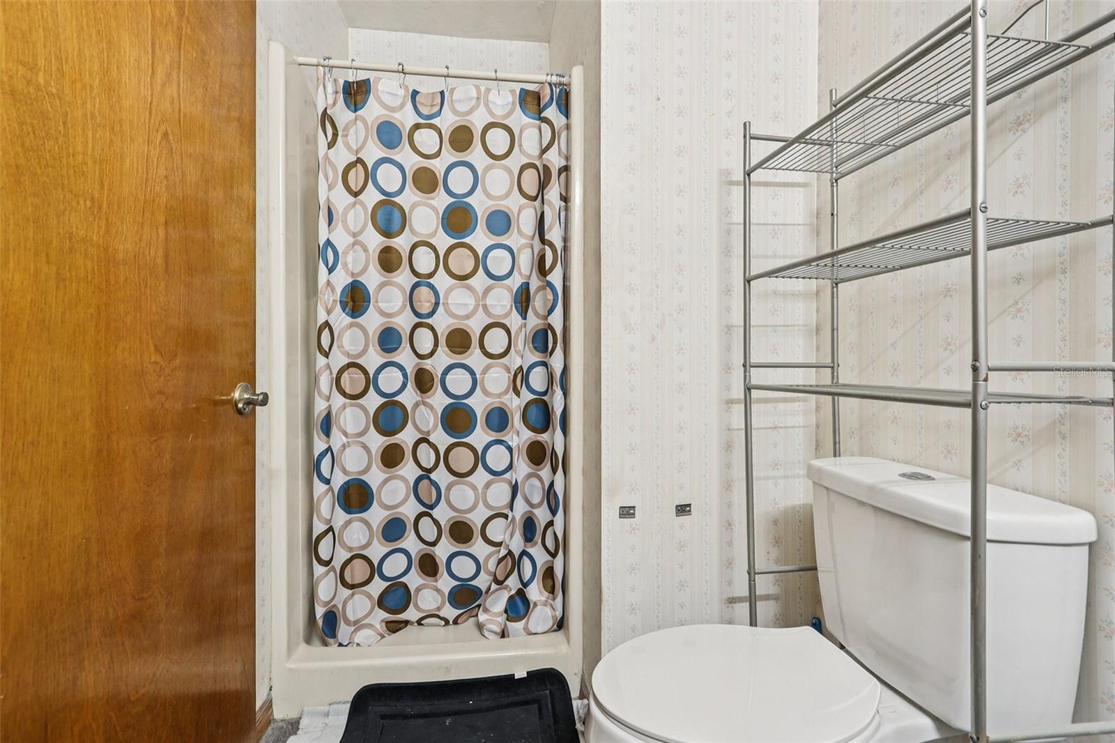 Image 23 of 42 For 903 Deer Springs Road