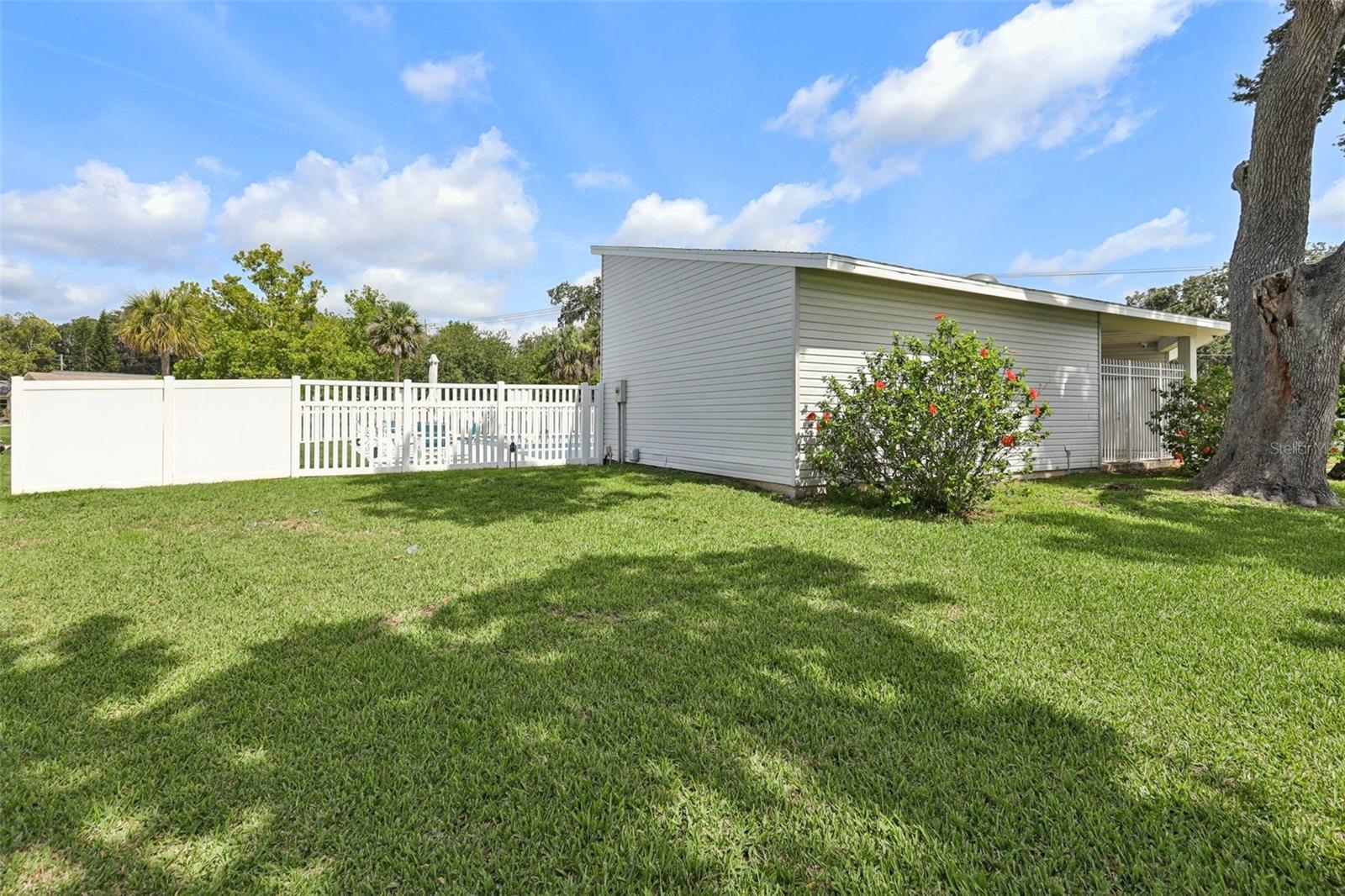 Image 31 of 42 For 903 Deer Springs Road