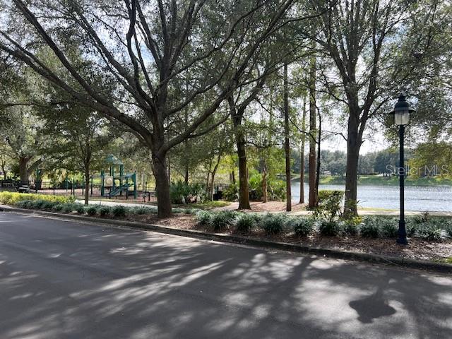 Image 21 of 30 For 112 Lake Victoria Circle
