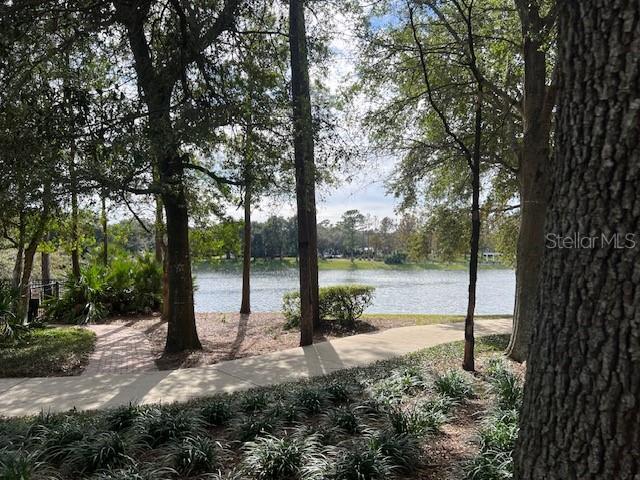 Image 24 of 30 For 112 Lake Victoria Circle