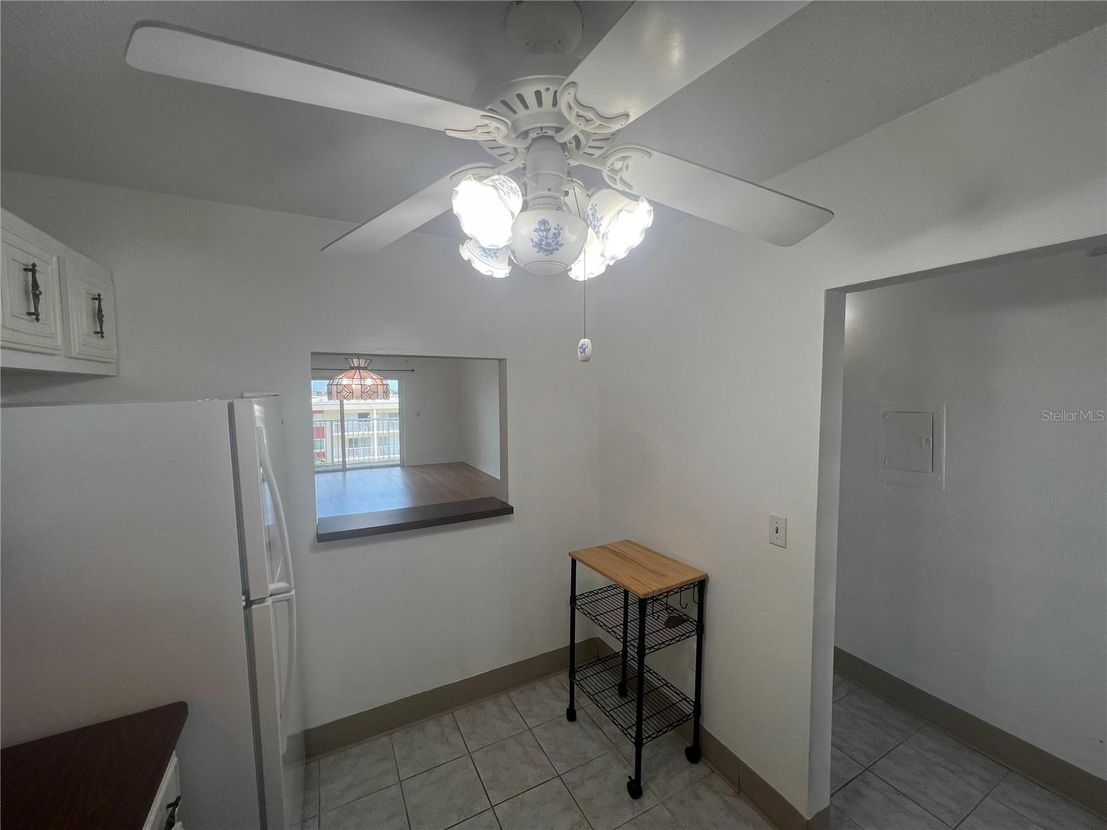 Image 12 of 45 For 2711 Halifax Avenue 593