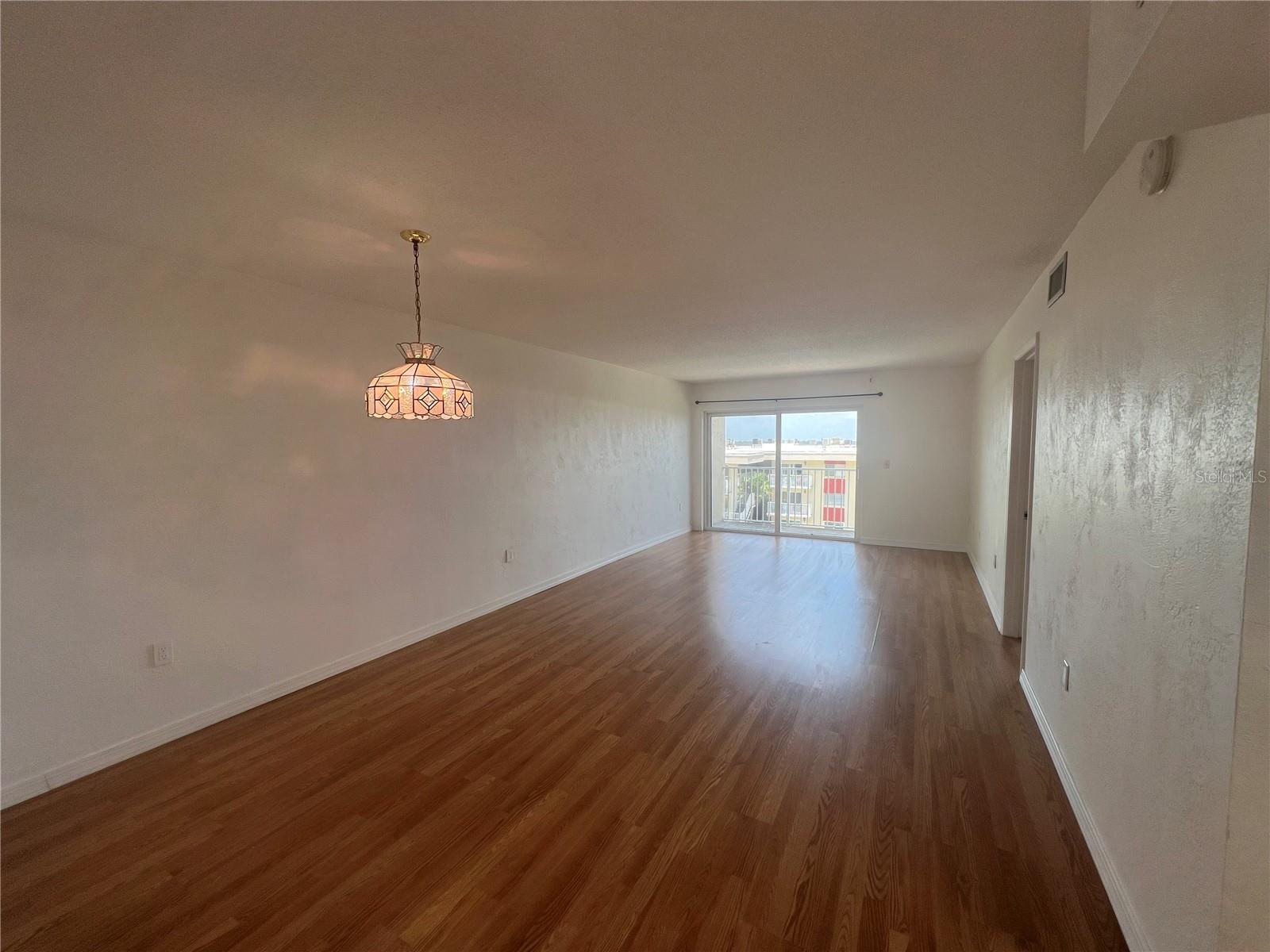 Image 14 of 45 For 2711 Halifax Avenue 593
