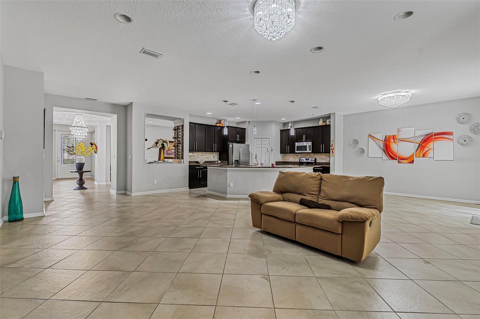 Image 11 of 51 For 31 Abacus Avenue
