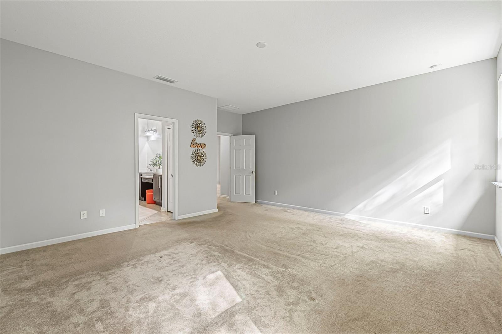 Image 15 of 51 For 31 Abacus Avenue