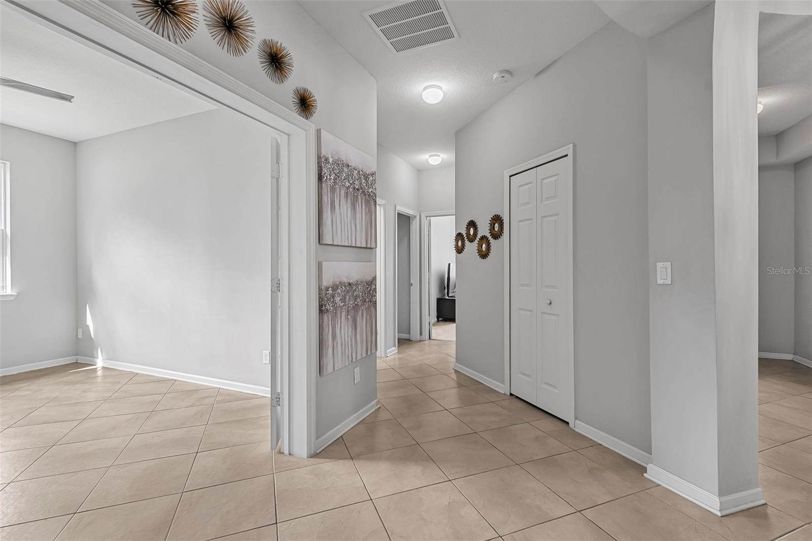 Image 20 of 51 For 31 Abacus Avenue