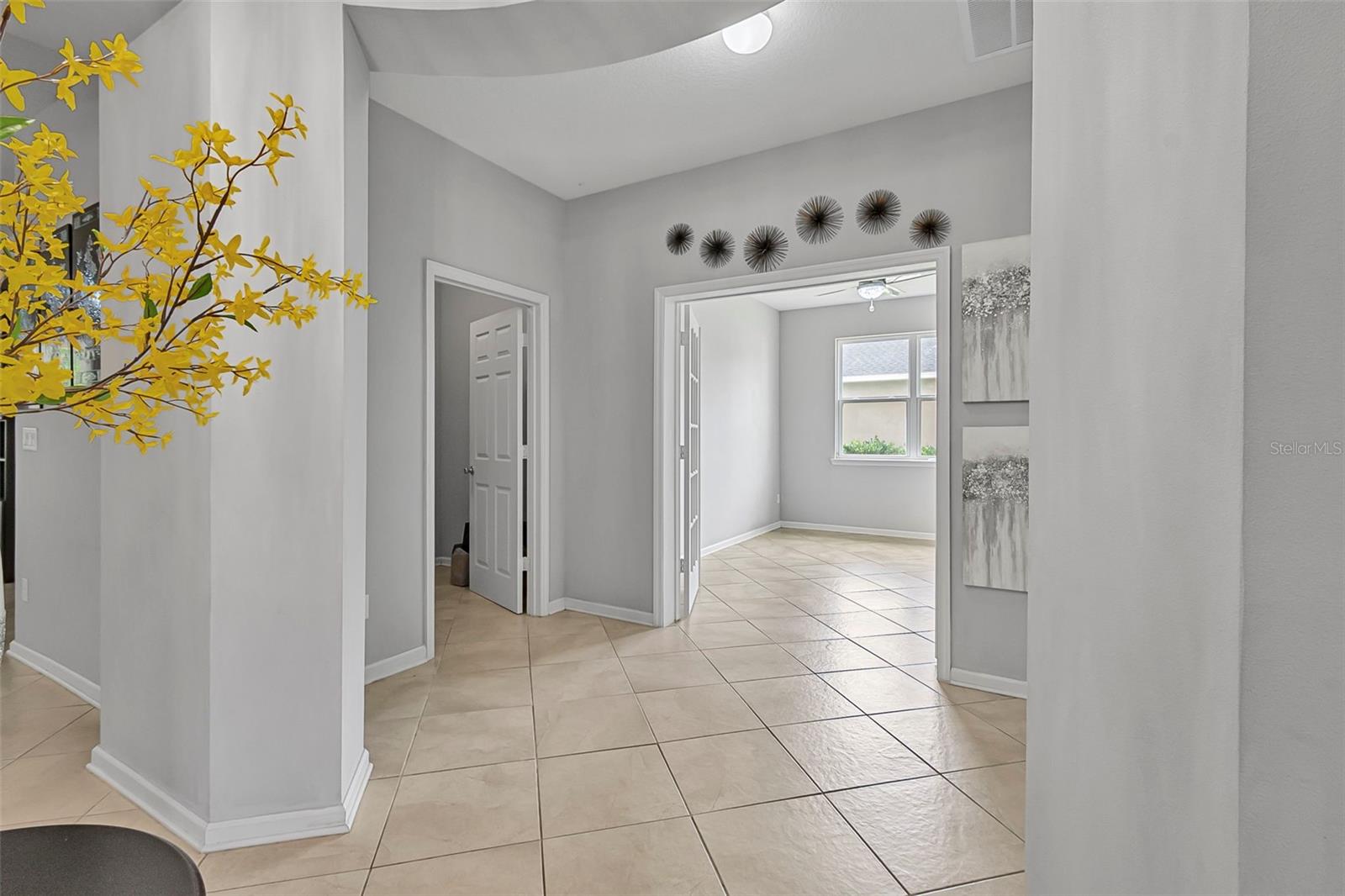 Image 22 of 51 For 31 Abacus Avenue