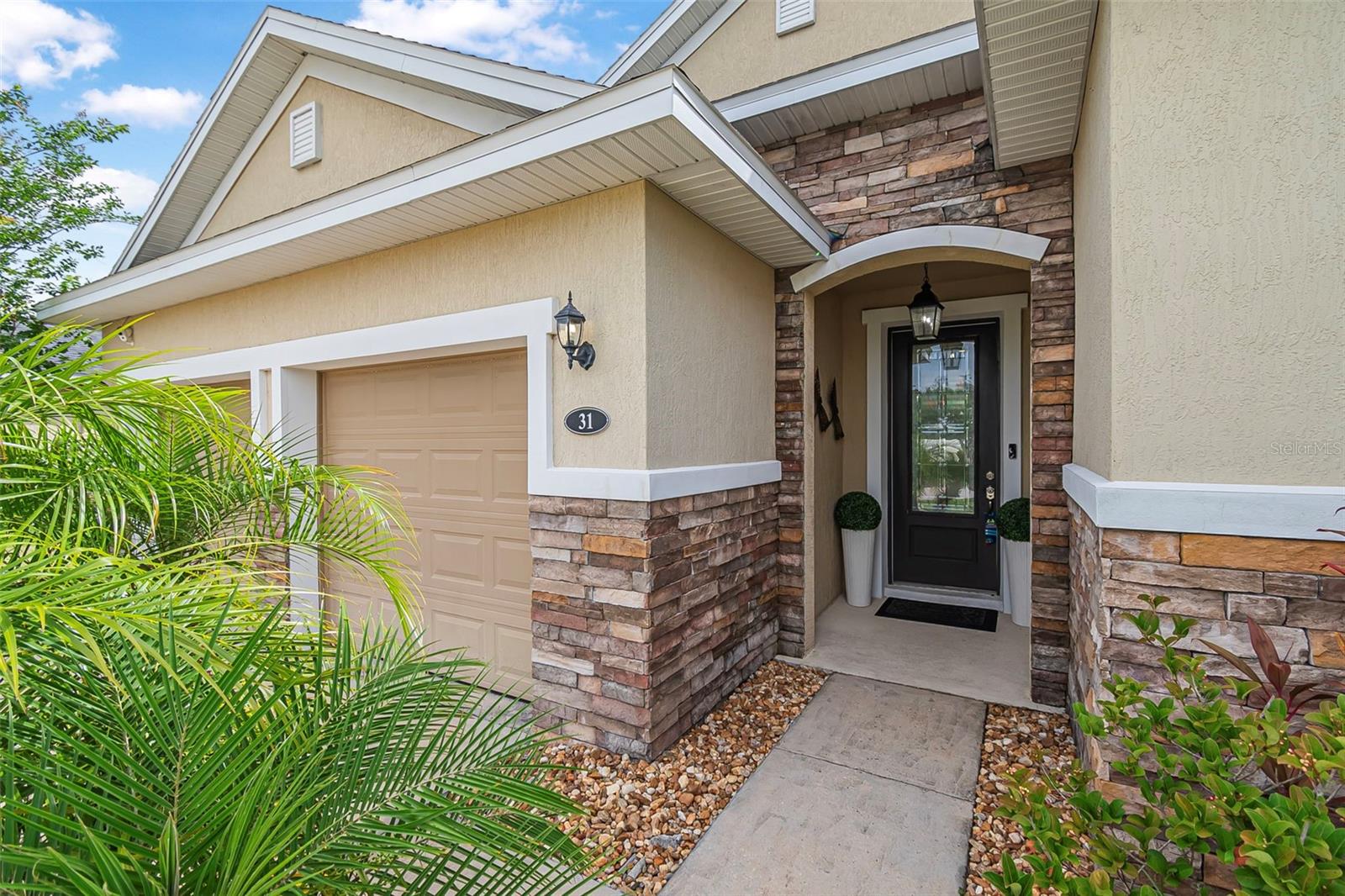 Image 3 of 51 For 31 Abacus Avenue