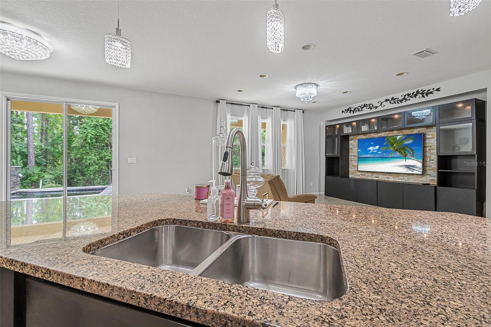 Image 8 of 51 For 31 Abacus Avenue