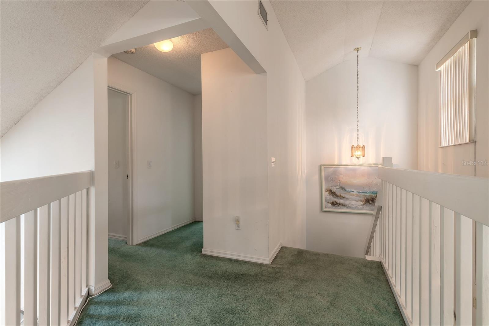 Image 34 of 44 For 961 Lakewood Terrace C