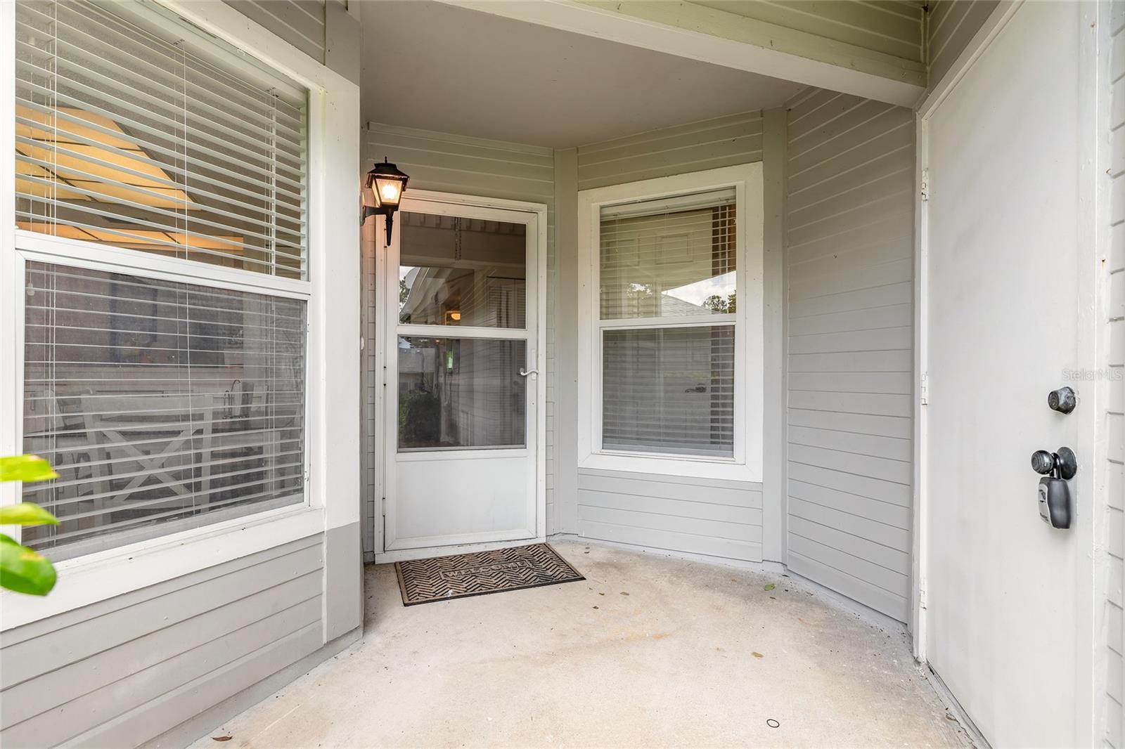 Image 4 of 44 For 961 Lakewood Terrace C