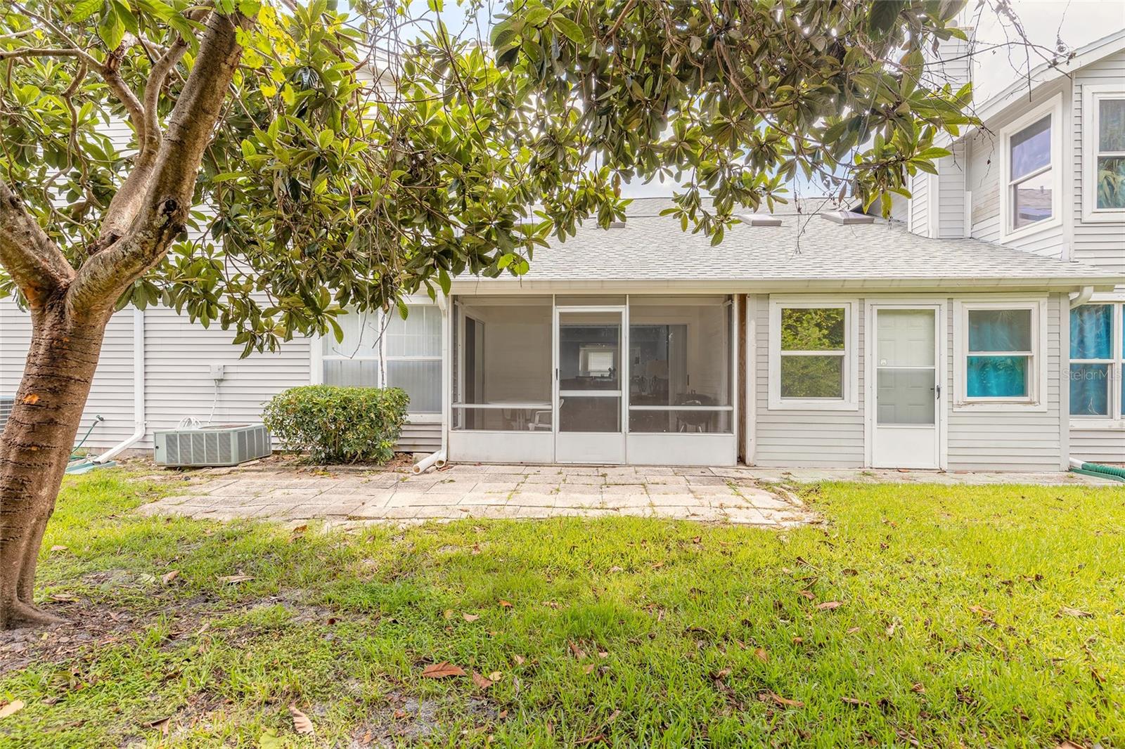 Image 43 of 44 For 961 Lakewood Terrace C