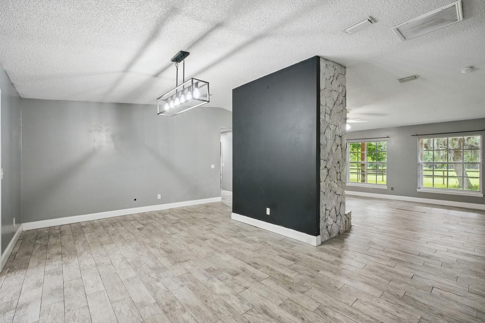 Image 10 of 47 For 2950 Ragis Road