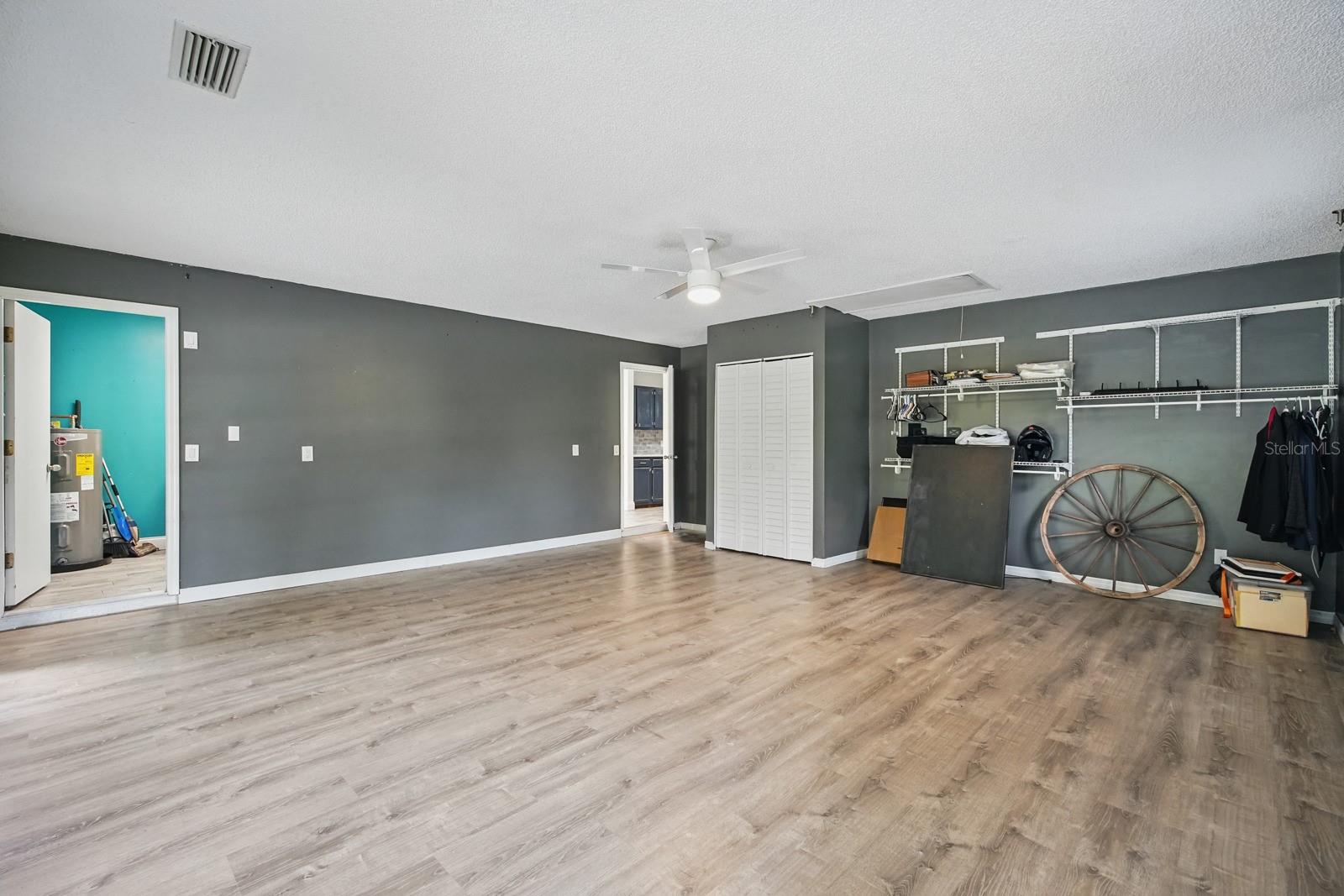 Image 19 of 47 For 2950 Ragis Road